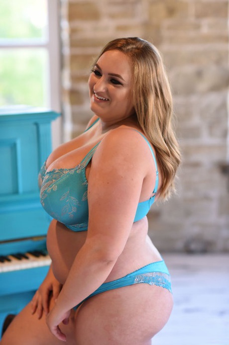 Adorable BBW Sara Willis lets out her massive breasts and flaunts her fat ass